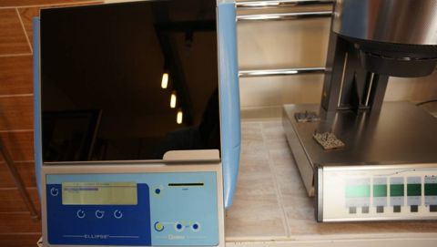 Detail des Fotopolymerationsofens des Eclipse-Systems