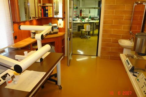Fugenloser Boden im Dentallabor